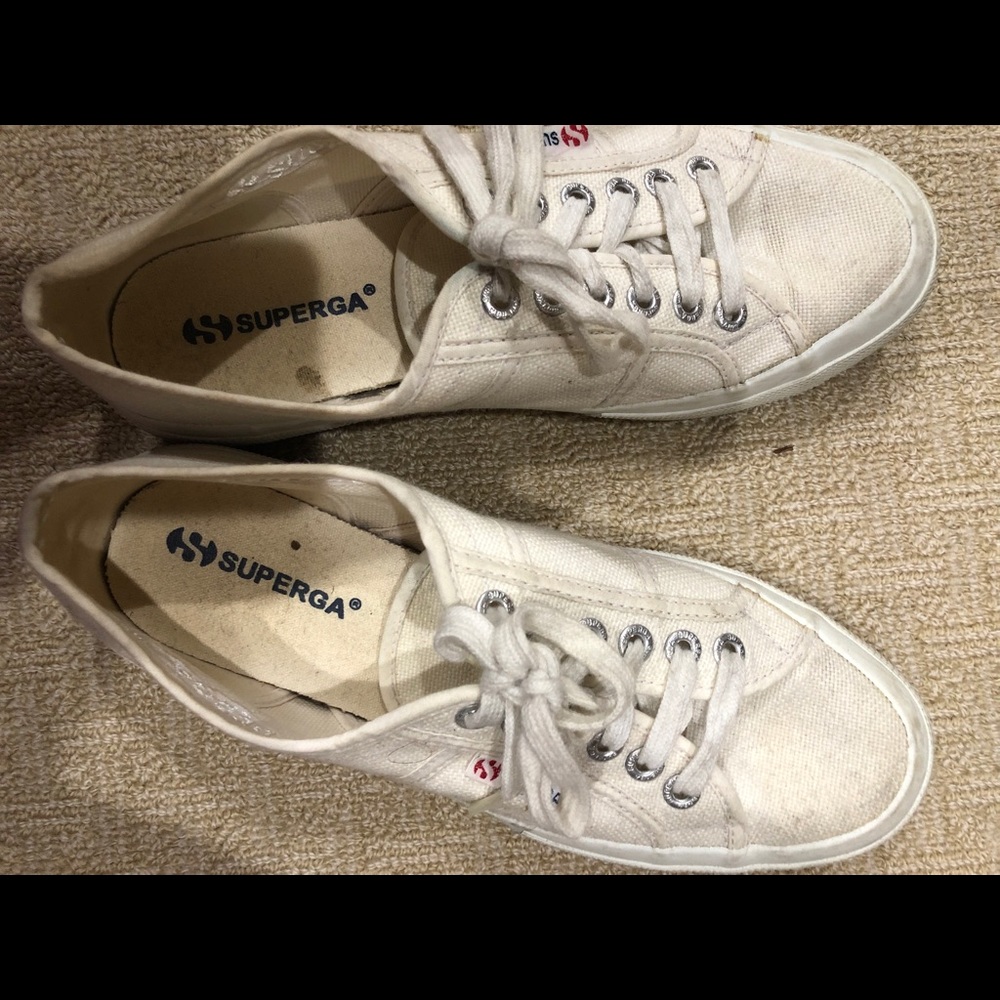 Superga walking shoe size 39
